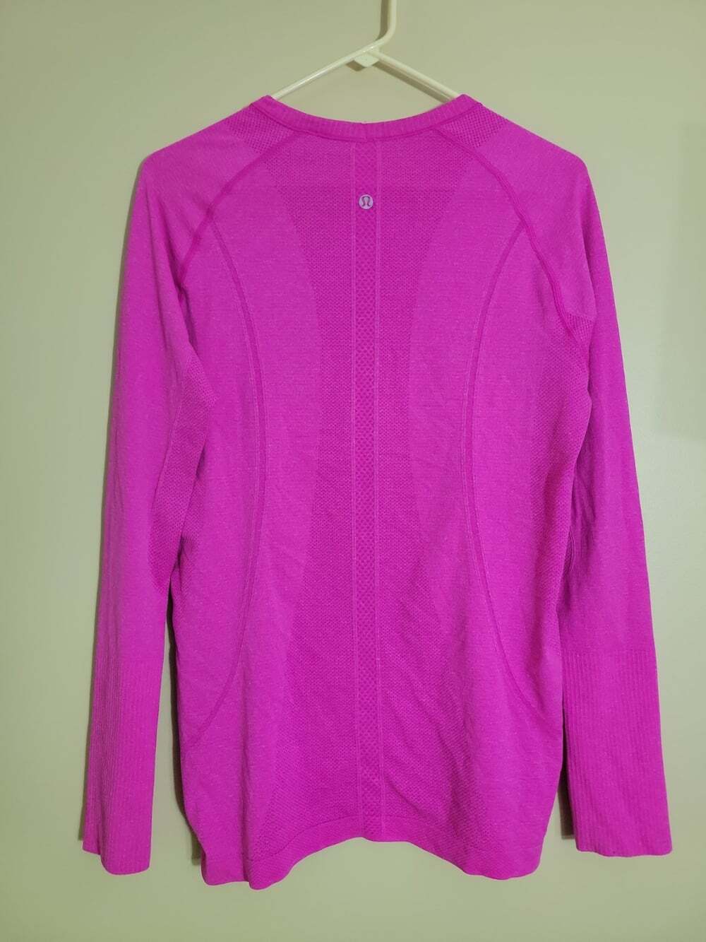 Lululemon Size 12 Swiftly Tech Long Sleeve Womens Pink Running Top Seamless Crew - Picture 5 of 5